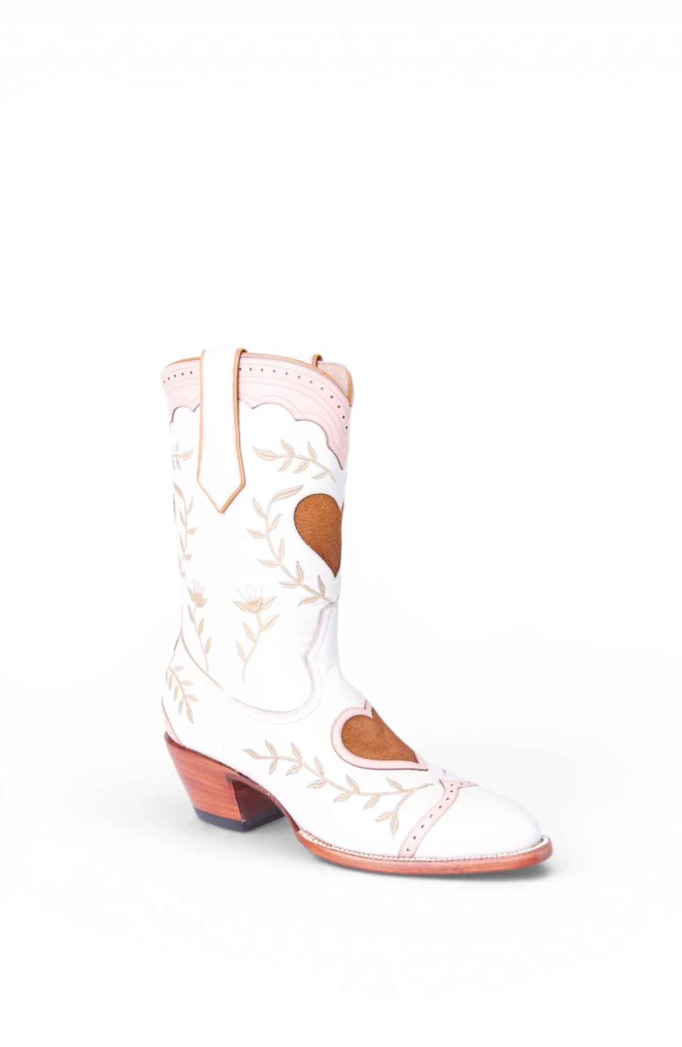 <3 in Bone boots